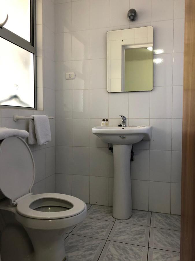 Hostal Recreo Він'я-дель-Мар Екстер'єр фото